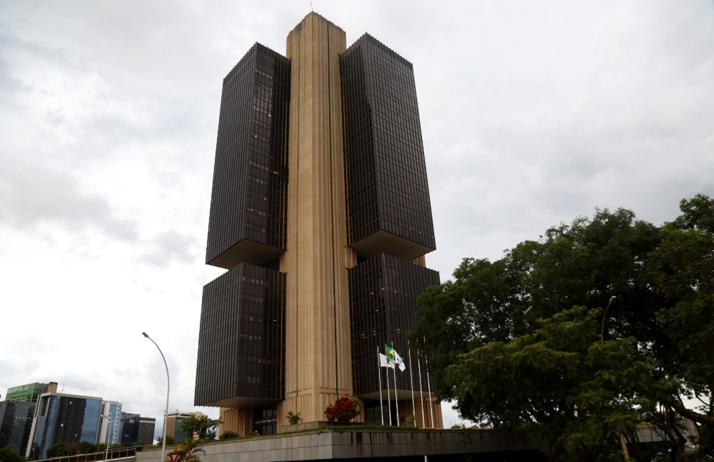 Dívida pública do Brasil cai para 75,9% do PIB em março, diz Banco Central