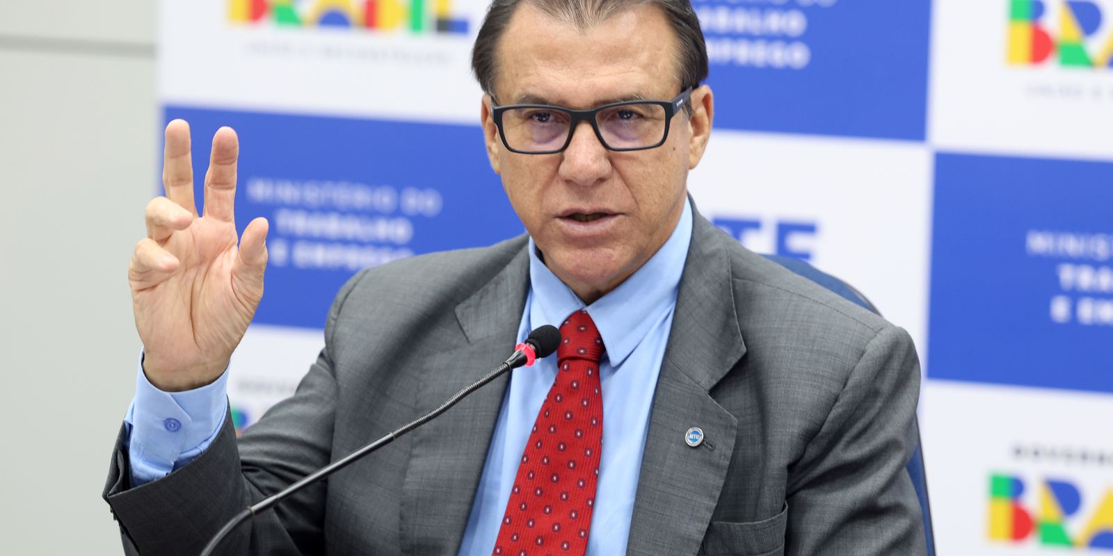 Brasil registrou 71,5 mil postos formais de trabalho em março