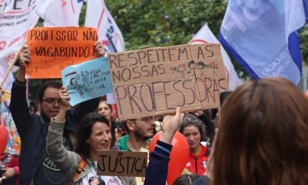 Professores da rede municipal de São Paulo encerram greve