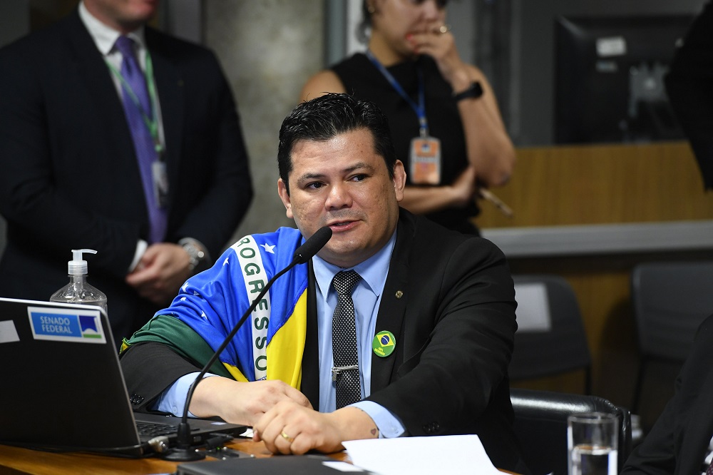 Deputado Gilvan da Federal tem mandato suspenso por três meses por ofensas a Gleisi Hoffmann