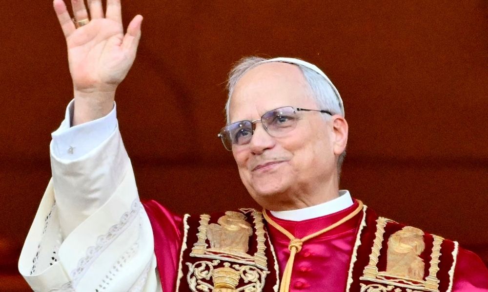 Após conclave, papa Leão XIV relembrou o legado de seu antecessor: ‘Obrigado, Francisco’