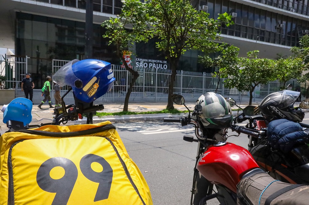 Prefeitura de São Paulo fará primeira área de repouso para motoboys na Rebouças com Avenida Paulista