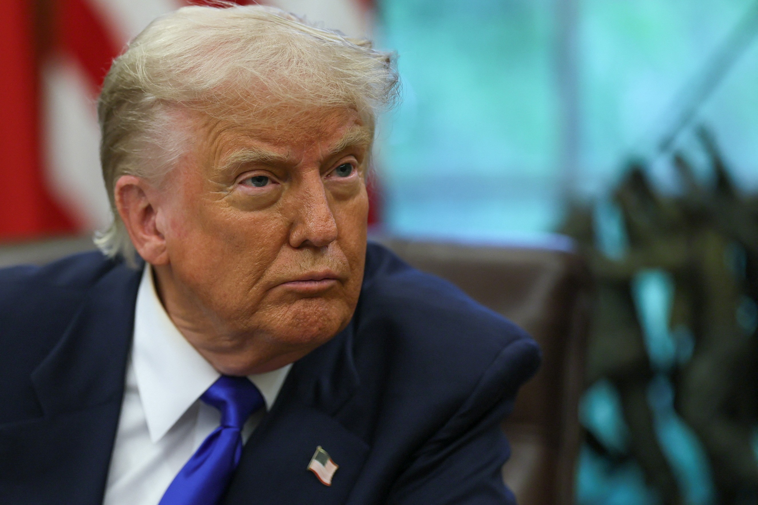 Trump anuncia decreto para reduzir preço de medicamentos dos EUA em até 80%