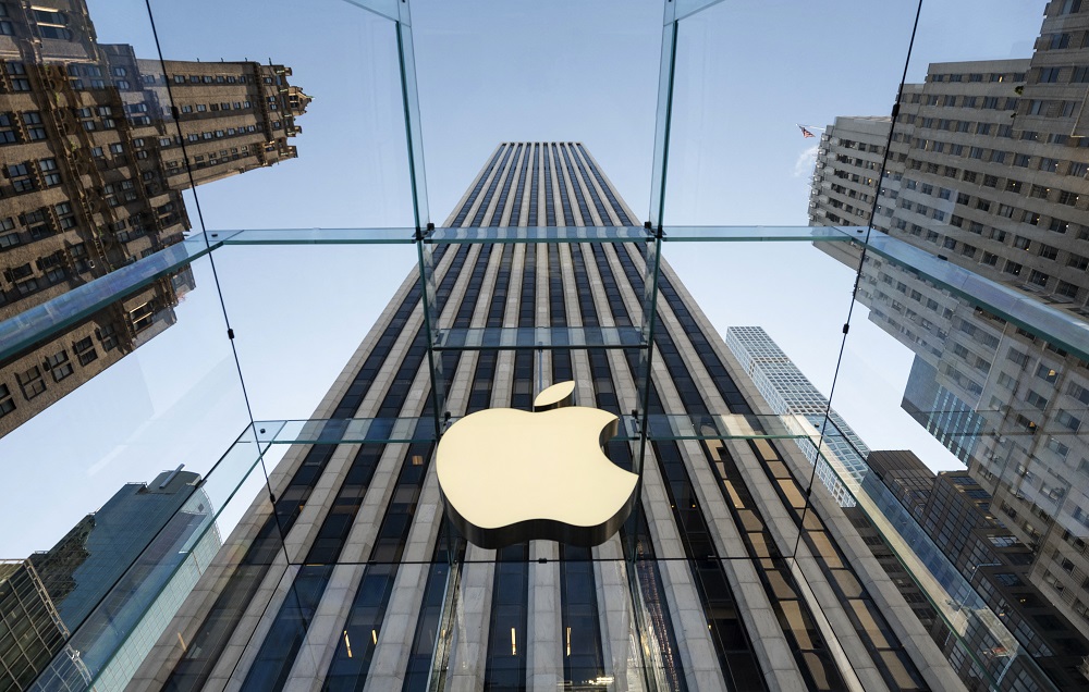 Apple cogita aumentar preço do iPhone, mas evita culpar tarifas de Trump