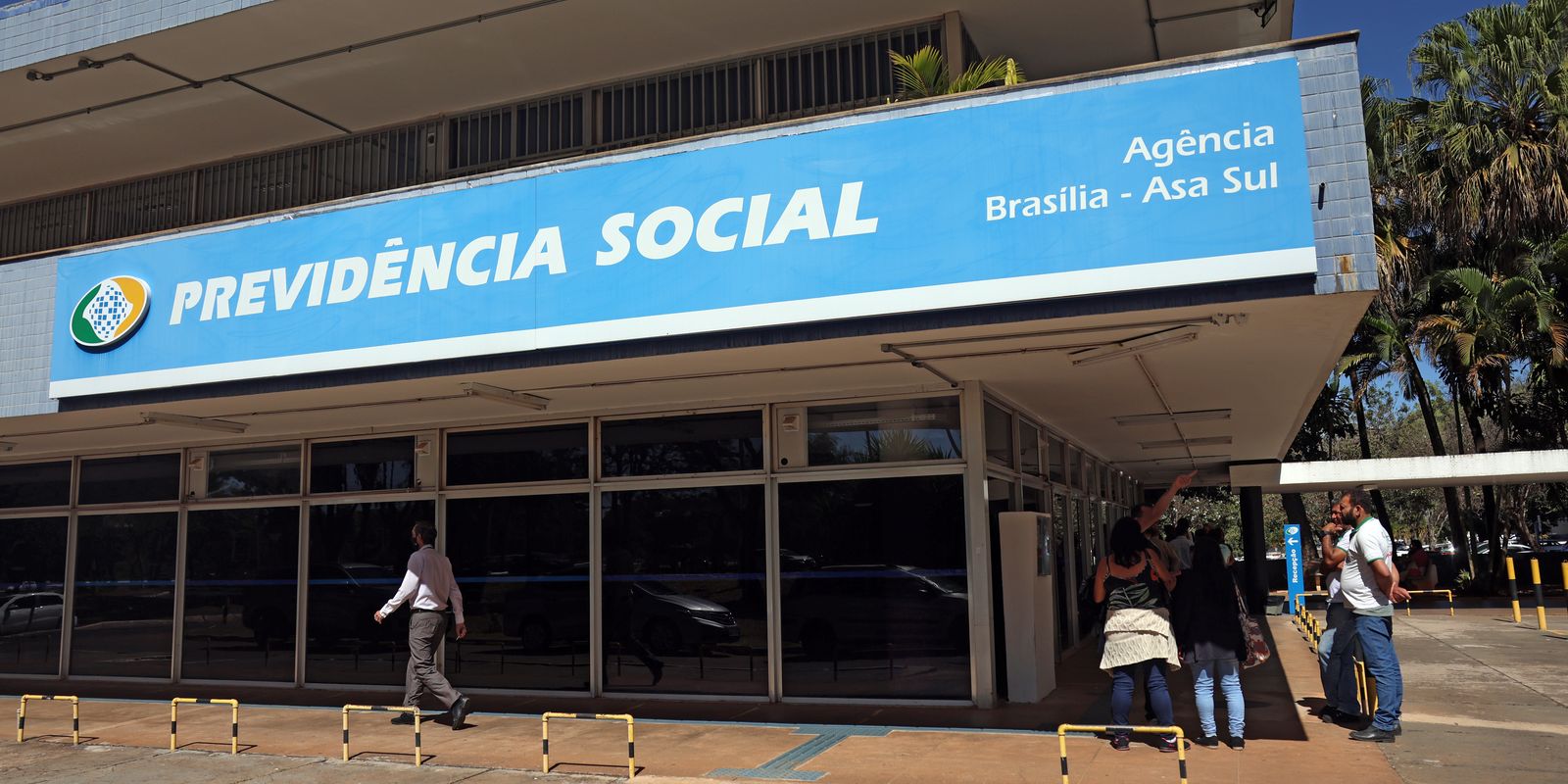 INSS alerta população sobre perfil falso em rede social