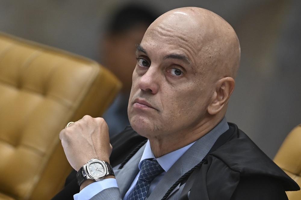 STF recusa denúncia contra dois acusados e torna outros dez réus por suposto envolvimento em trama golpista