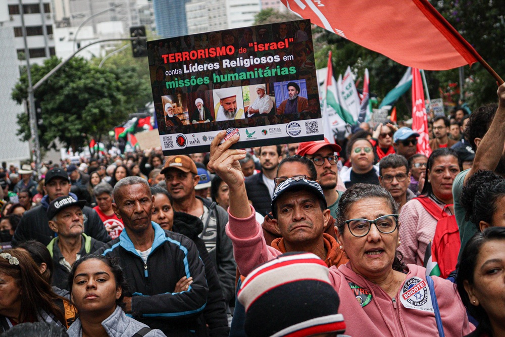Manifestantes fazem ato pró-Palestina em várias cidades do Brasil e pedem que Lula rompa com Israel