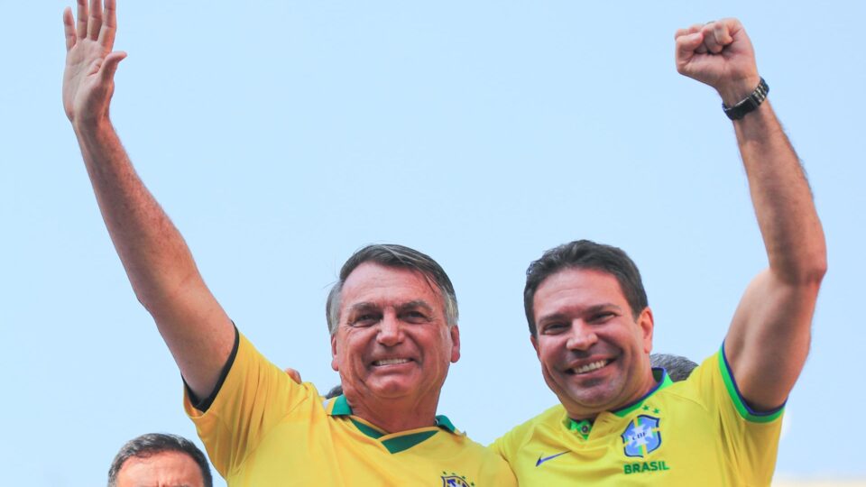 Jair Bolsonaro, Ramagem e Carlos Bolsonaro são indiciados pela PF no caso da ‘Abin paralela’