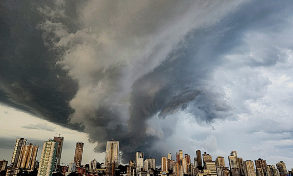 Inmet emite alerta vermelho de chuva para o Rio Grande do Sul