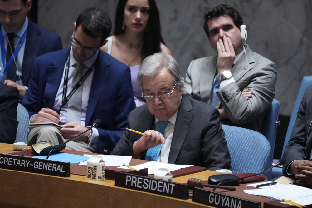 Guterres vê ‘guinada perigosa’ no Oriente Médio e pede fim de ‘círculo de represálias’