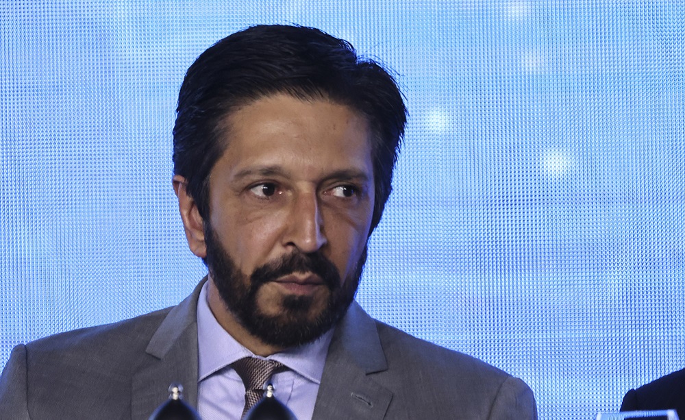 Nunes culpa Enel por atraso em ônibus elétricos na capital paulista