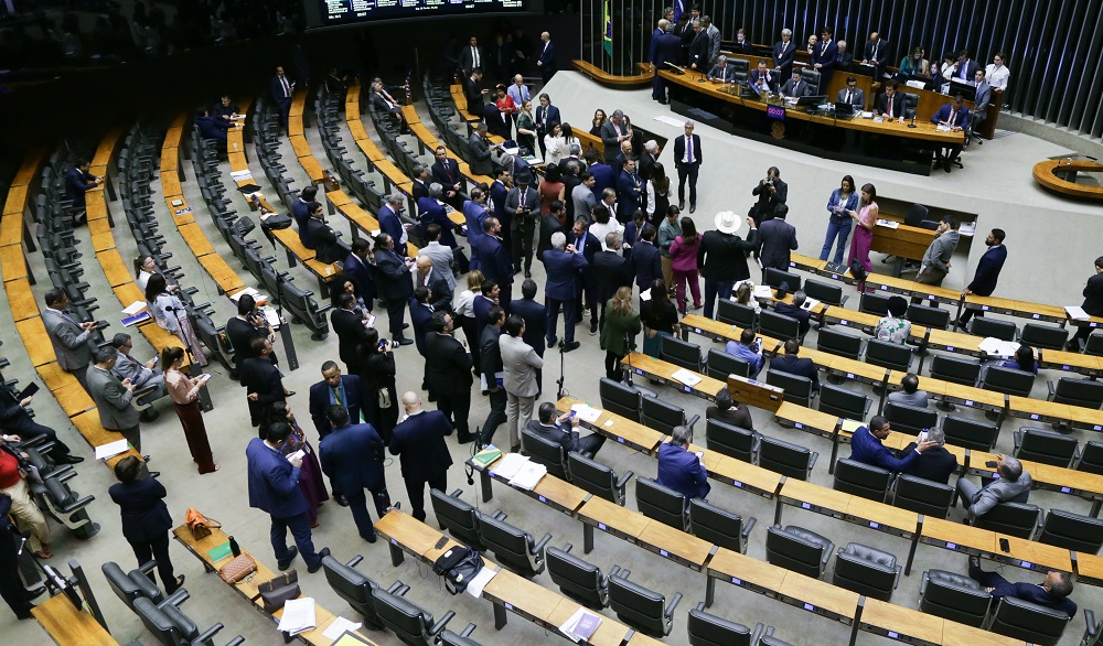 Senado deve votar aumento do número de deputados a menos de uma semana do prazo do STF