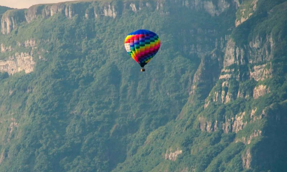 Após tragédia com balão, Câmara vai discutir regulamentação do balonismo no Brasil