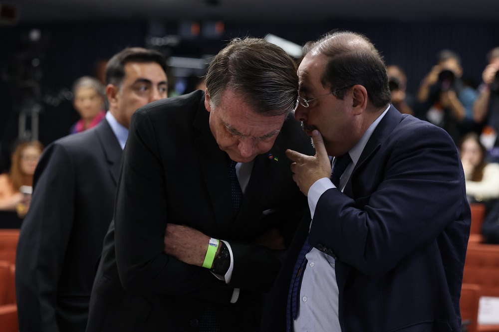 STF autoriza defesa de Bolsonaro a participar de acareações no processo sobre tentativa de golpe