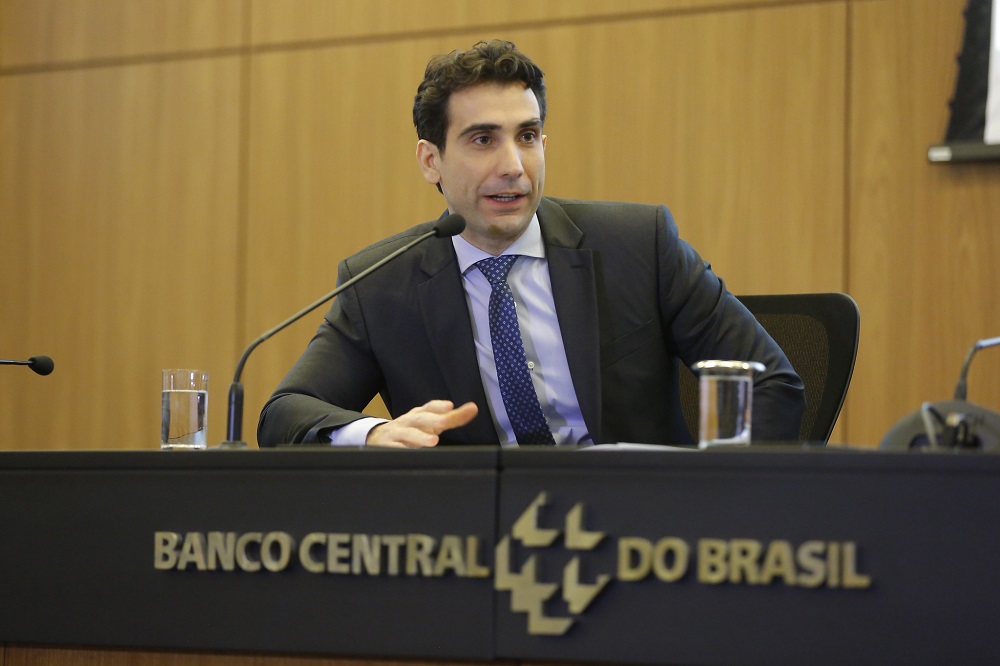 Copom indica fim do ciclo de alta da Selic em ata, mas mantém tom cauteloso