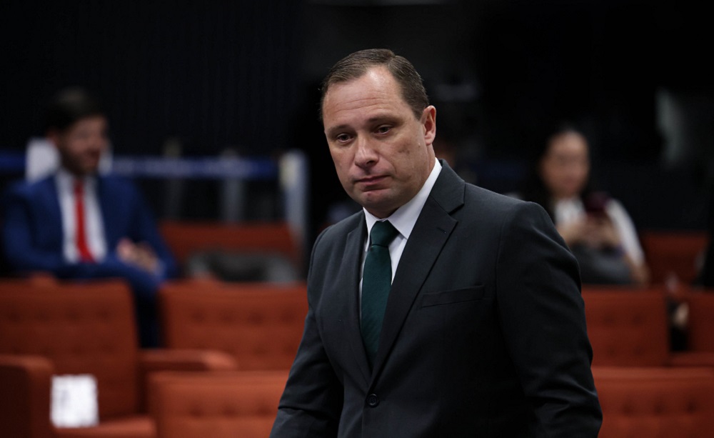 Conta do Instagram atribuída a Cid foi registrada com e-mail em nome do delator, diz Meta ao STF