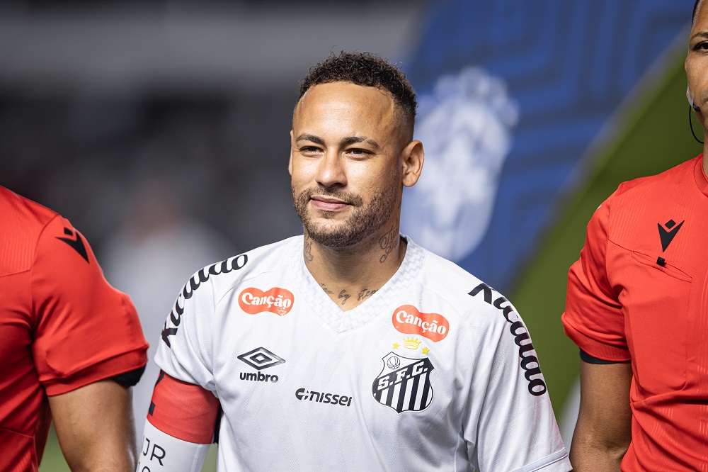 Santos acerta a renovação de contrato com Neymar até dezembro