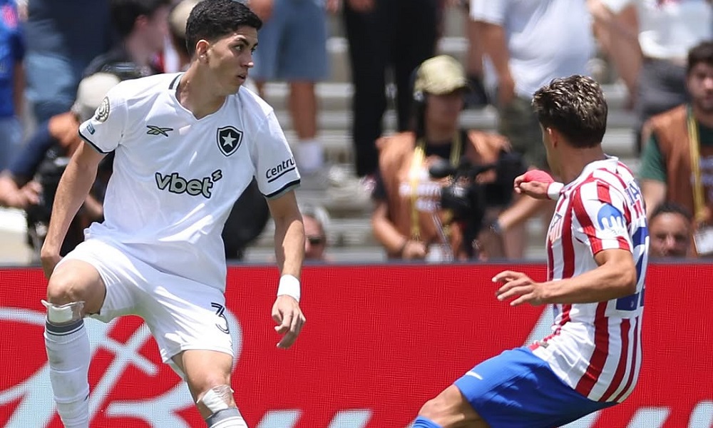 Nottingham Forest contrata zagueiro Jair Cunha, ex-Botafogo