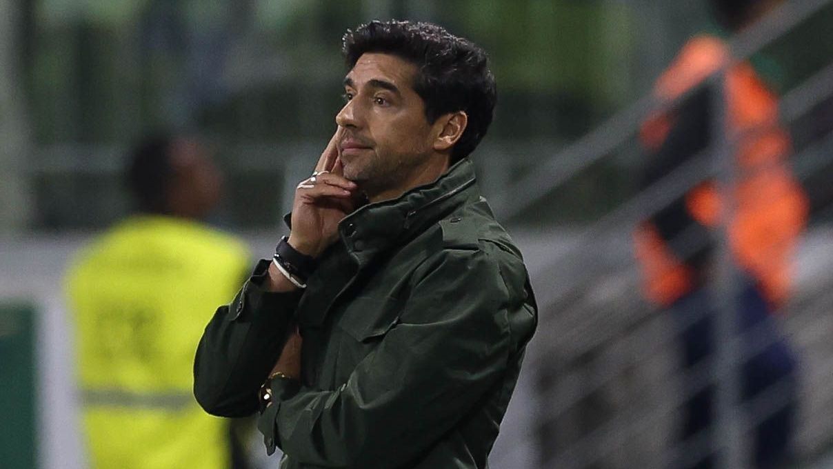 Palmeiras fecha treino com dúvidas para Dérbi; veja provável escalação