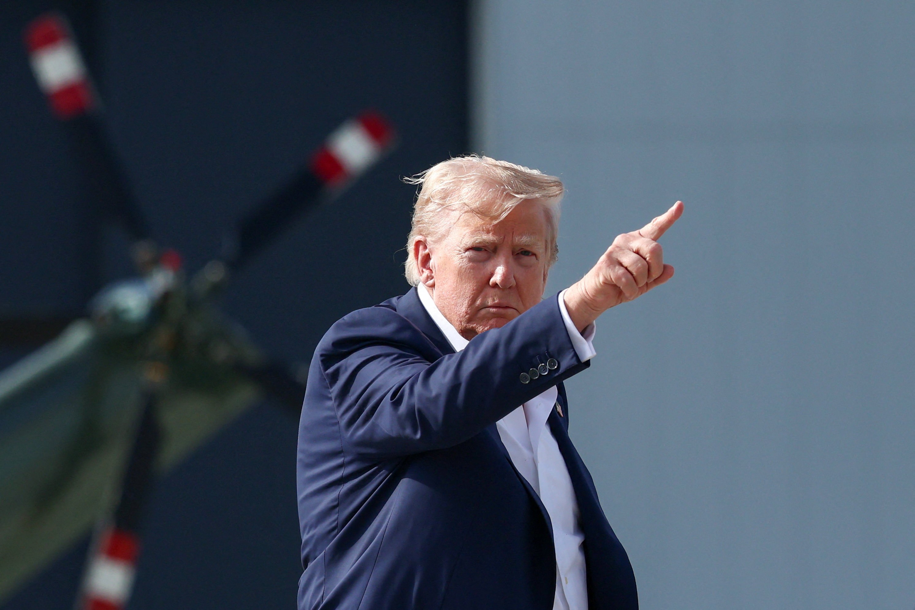 Trump faz nova ameaça e dá 10 dias para Putin acabar com a guerra na Ucrânia