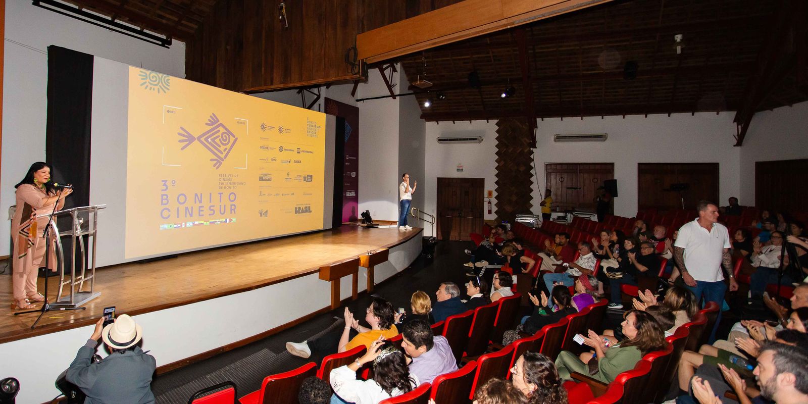 Filme Oro Amargo discute machismo e desigualdade social