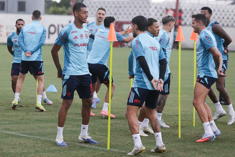 Vai poupar? Filipe Luís fala sobre time do Flamengo na Copa do Brasil
