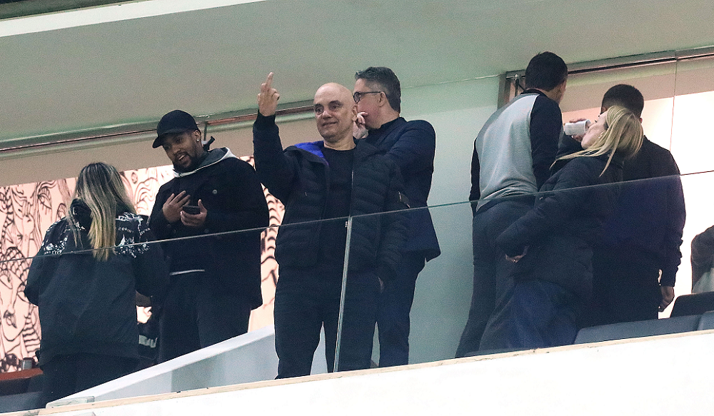 Gesto de Moraes no clássico entre Corinthians e Palmeiras gera polêmica após sanção dos EUA