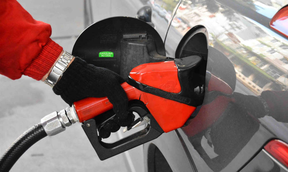 Medida que aumenta quantidade de etanol na gasolina entra em vigor nesta sexta-feira