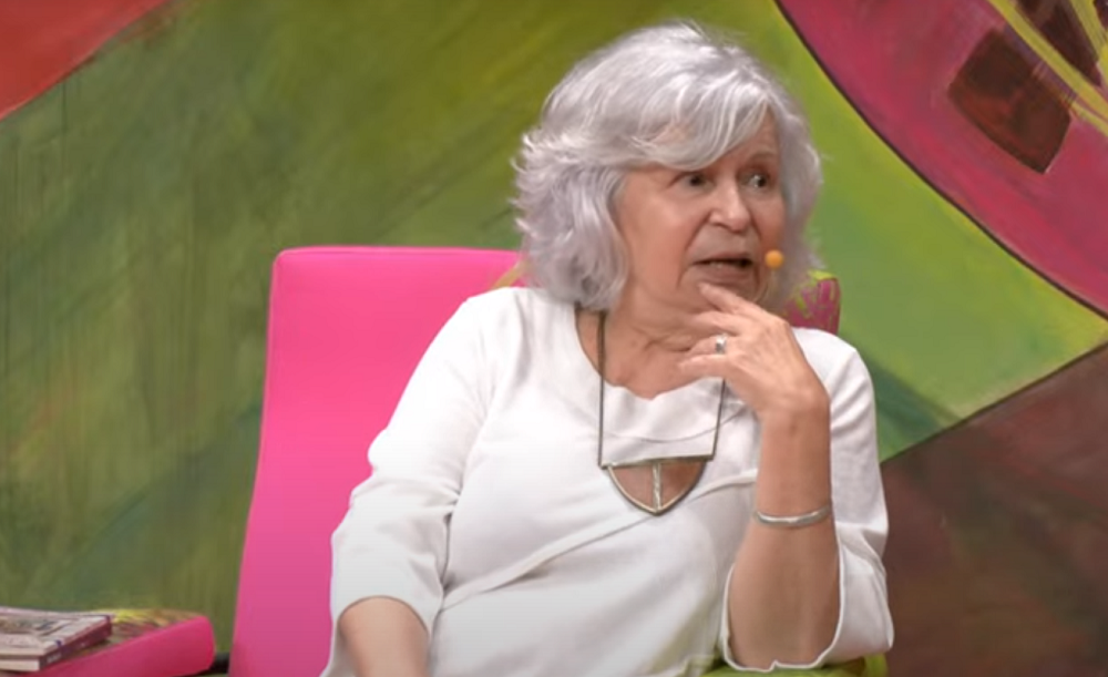 Alice Ruiz é aplaudida de pé na Flip em mesa que celebrou poetas mulheres